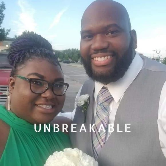 Meet your Posher, Courtney - Picture 1 of 1